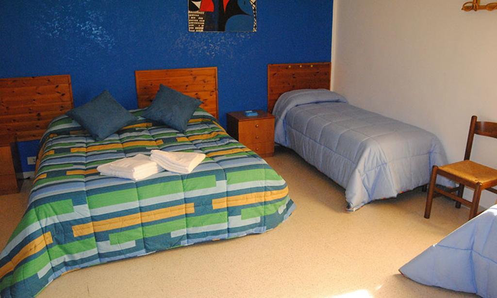Seven Rooms Παλέρμο Δωμάτιο φωτογραφία